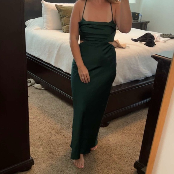 Emerald Green Dress - Picture 3 of 3